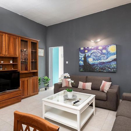 1 Bedroom Apartment With Cosy Backyard Close To Valletta Φλοριάνα Εξωτερικό φωτογραφία